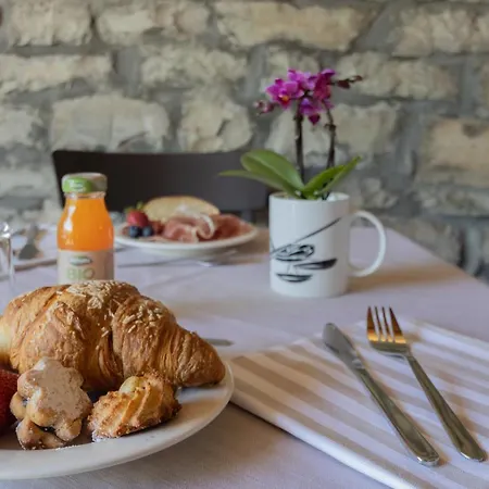 Cà Piodèe Bed & Breakfast *