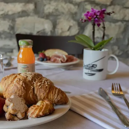 Cà Piodèe Bed & Breakfast *