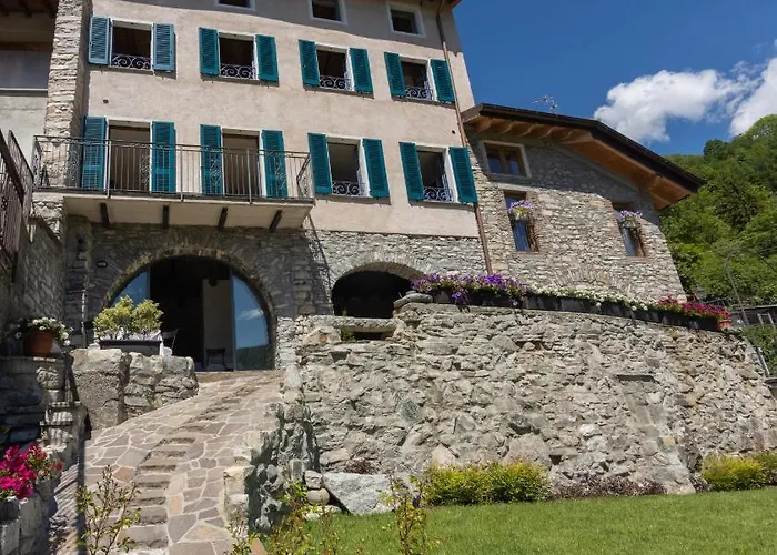 Ca Piodee לינה וארוחת בוקר 4*