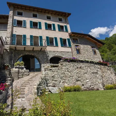 Ca Piodee Bed and Breakfast 4*